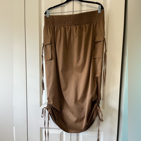 Amazon Cargo Skirt - Picture 3 of 7
